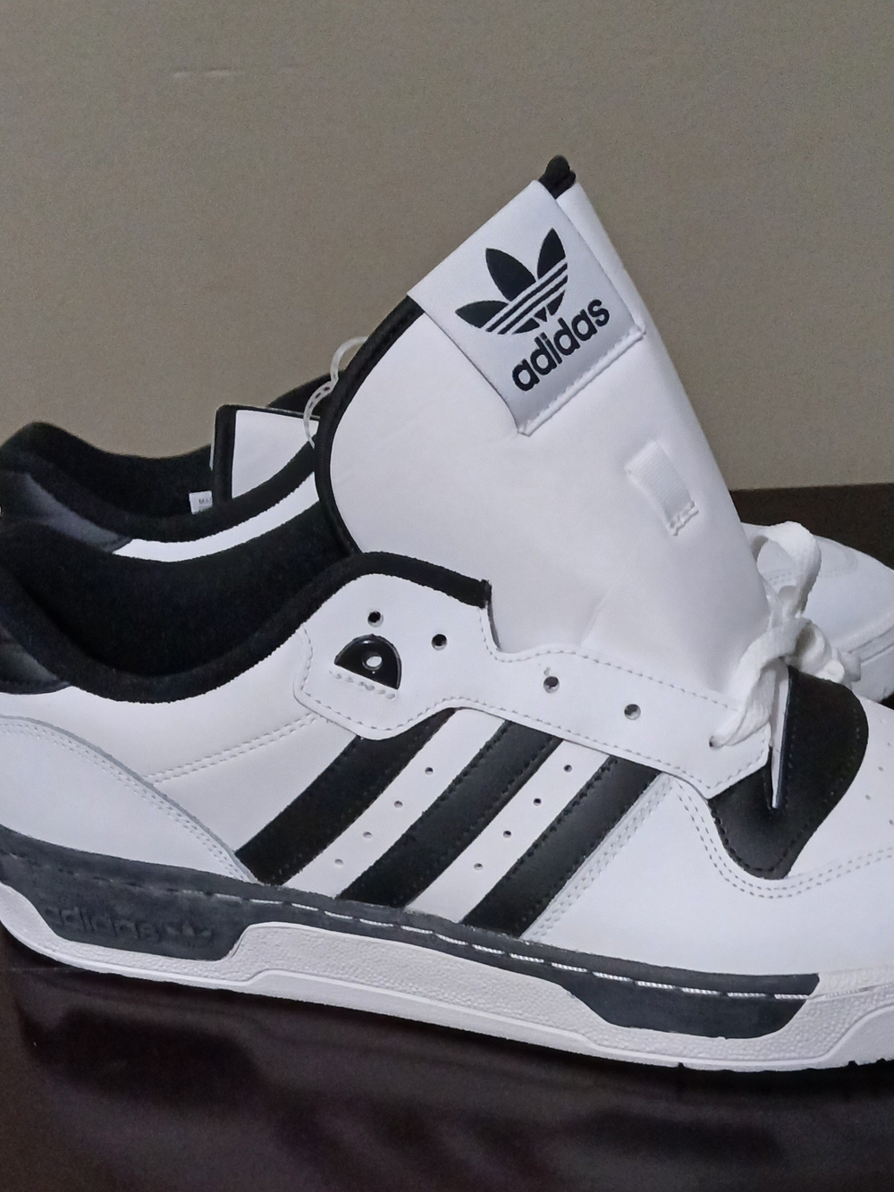 Adidas Originals White & Black Retro Trainer